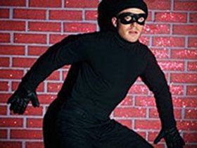 Yukar�k�y' de H�rs�zl�k Olay�