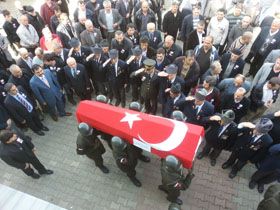 Avni ALTUNBA� Defnedildi (V�DEO -FOTO)