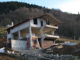 Ahmet BEKTA� Ev Yap�yor