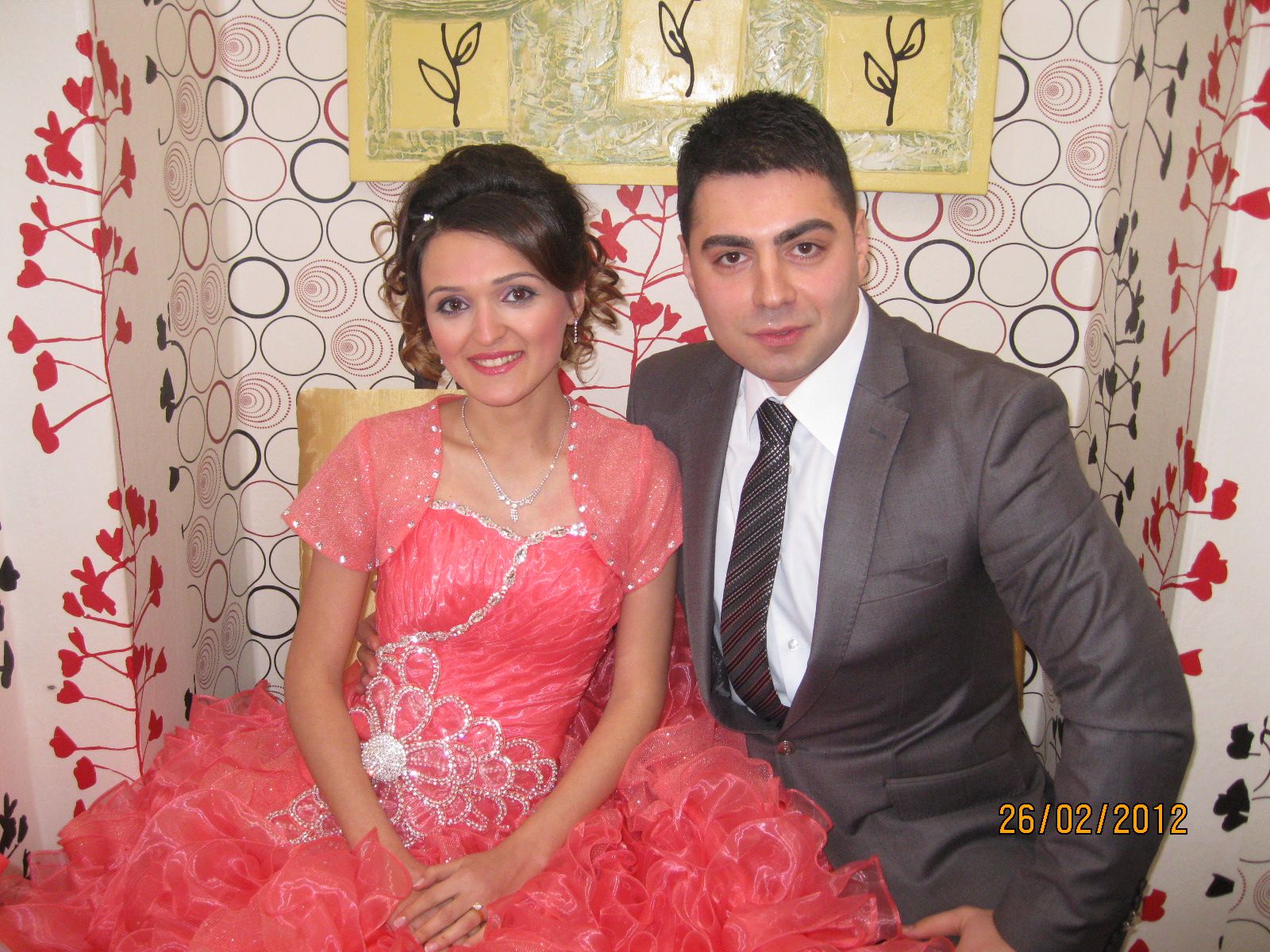 Esra & Engin �iftinden Mesaj Var