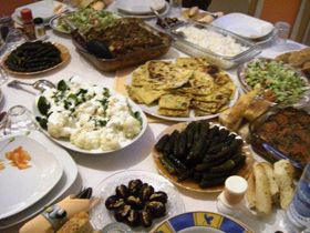 Sohbet Odas�nda �ftar Yeme�i