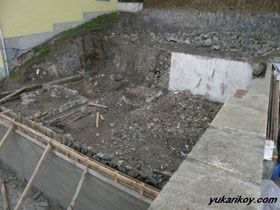 Kemal ALTUNBA� Ev Yap�yor (FOTO)