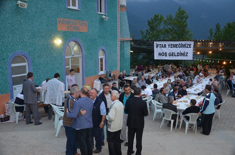 Yukarkyller Buluuyor 2015'e Talip Oldu