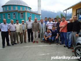 Yukar�k�y' de Cuma Namaz� Sonras� (FOTO)